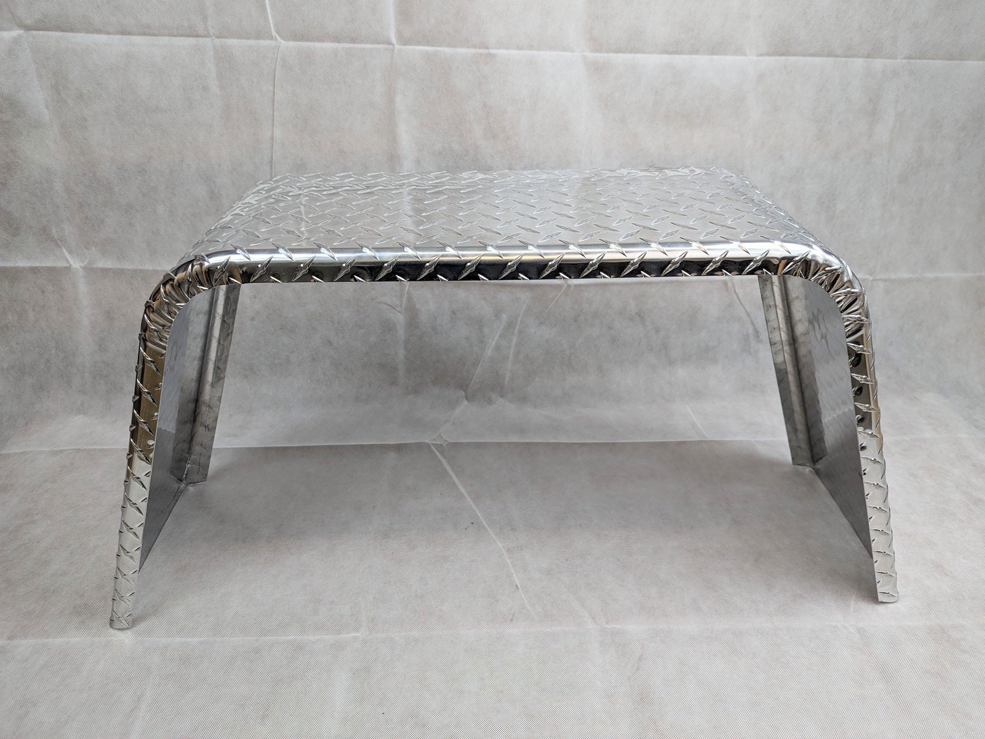 Kampco A6701 Aluminum Single Axle Fender 36"W x 19"H for Enclosed Trailers - Tread Plate