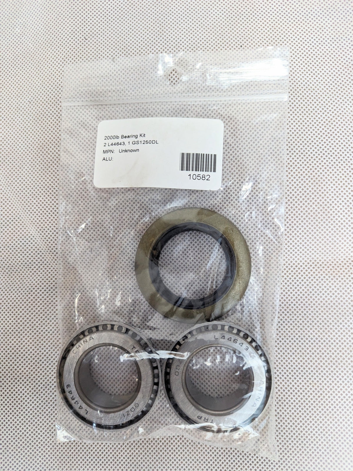 2000lb Bearing & Seal Kit 1" Spindle L44643