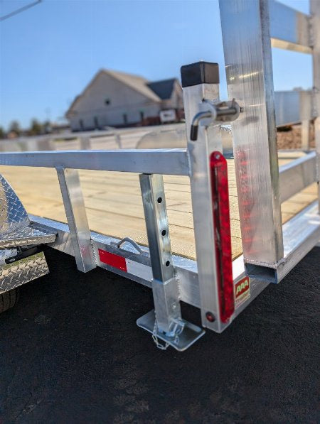 Silver Ox  7x16 Tandem Axle Aluminum Utility Trailer with Deluxe Heavy Duty Package