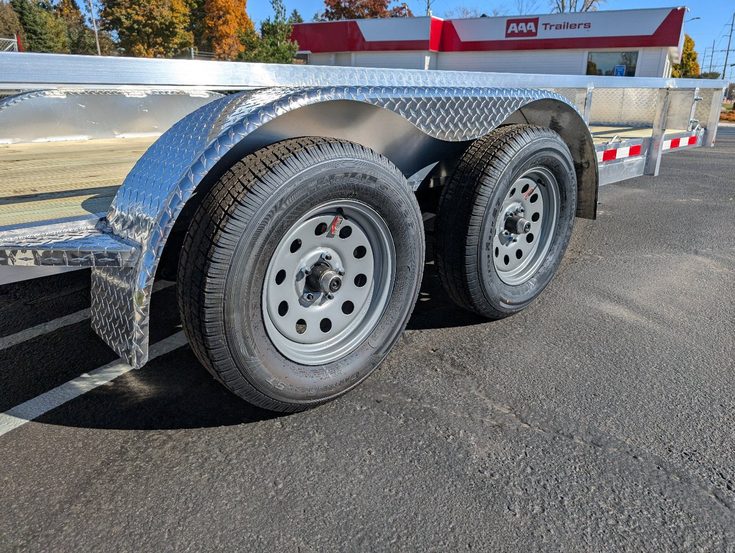 Silver Ox  7x16 Tandem Axle Aluminum Utility Trailer with Deluxe Heavy Duty Package