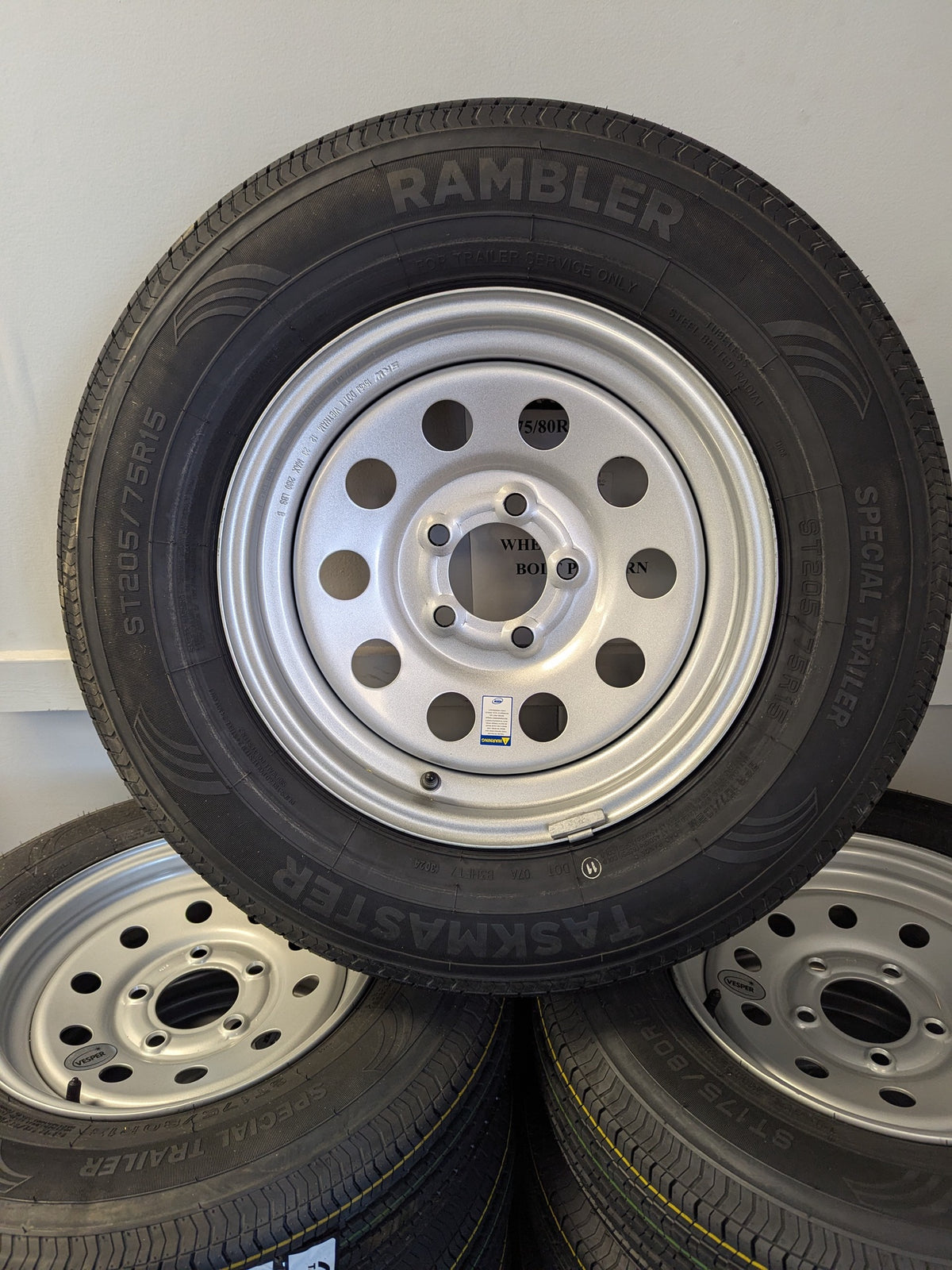 Rambler Trailer Tire 205/75R15 with Silver Vesper Mod Wheel - 5 Lug on 4.5 -  Load D / 8 Ply