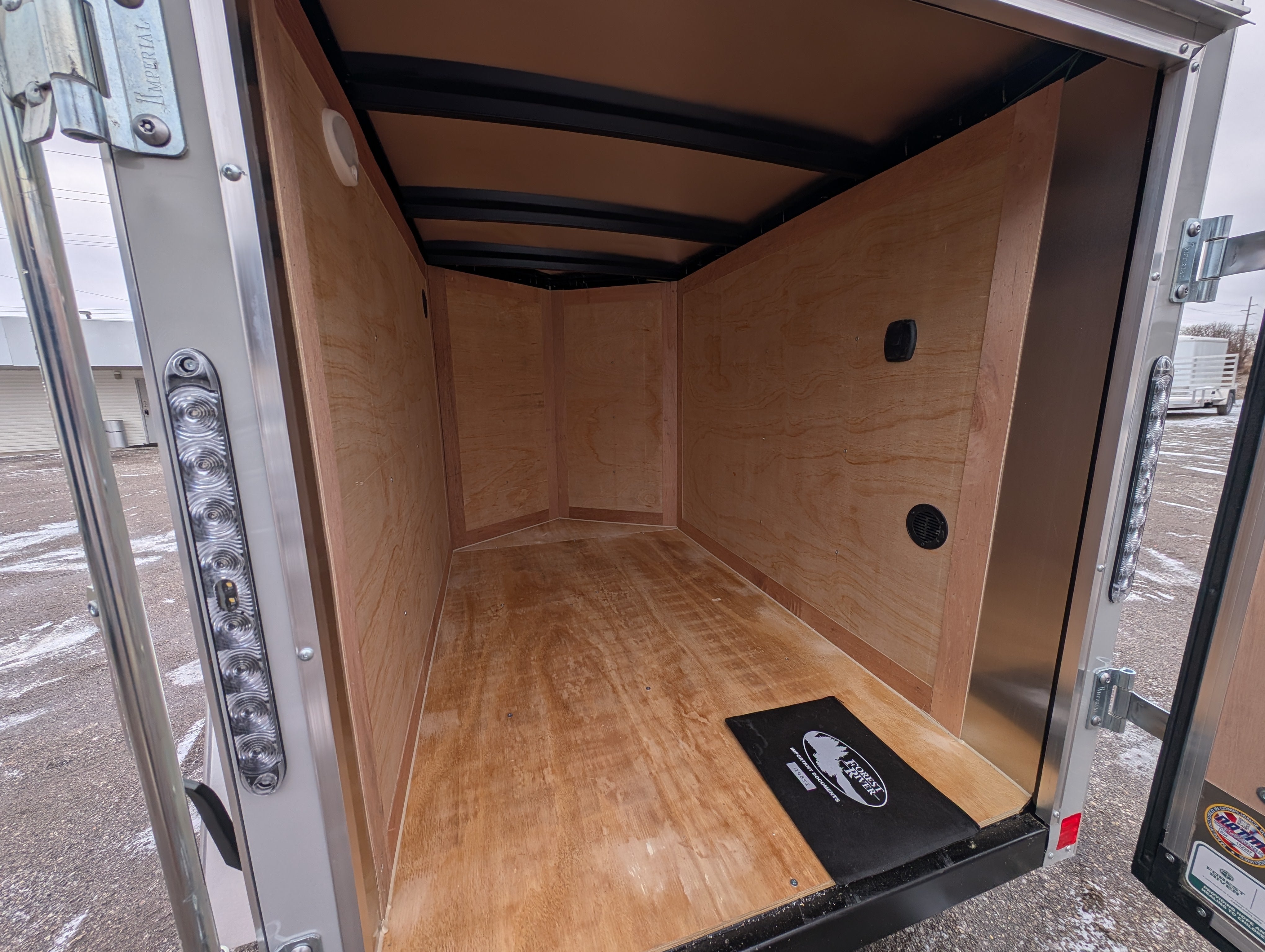 Cargo Mate SSV 4x6 Enclosed Cargo Trailer - Gray - Stock# 124053