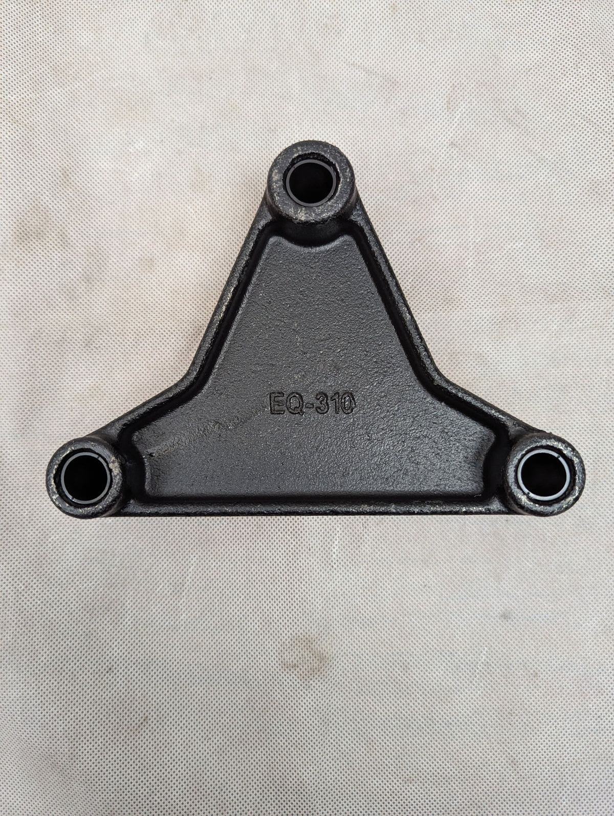 Triangular Equalizer for 1-3/4" Double-Eye Springs - 6" Long - 9/16" Center Hole EQ-310