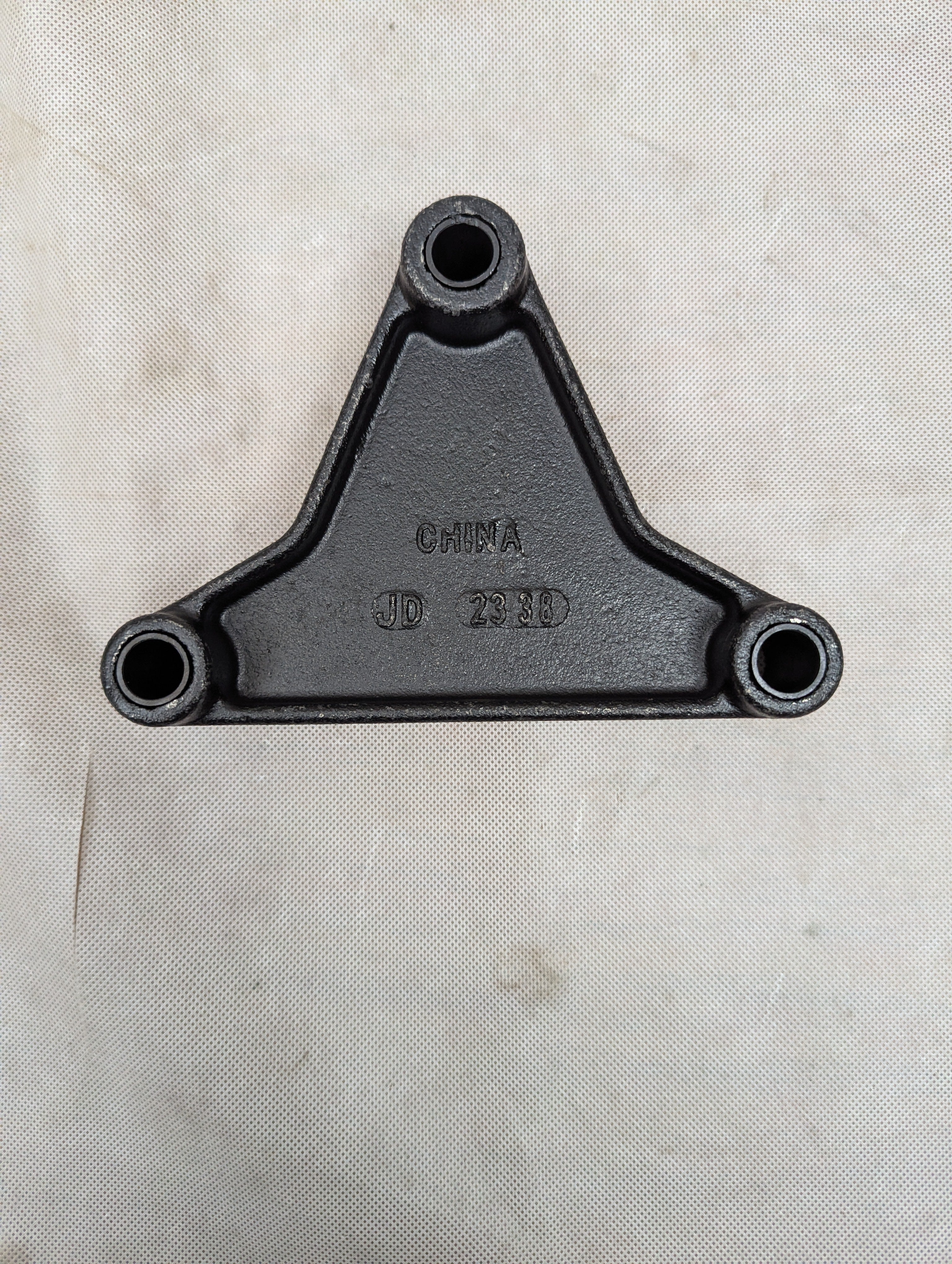 Triangular Equalizer for 1-3/4" Double-Eye Springs - 6" Long - 9/16" Center Hole EQ-310