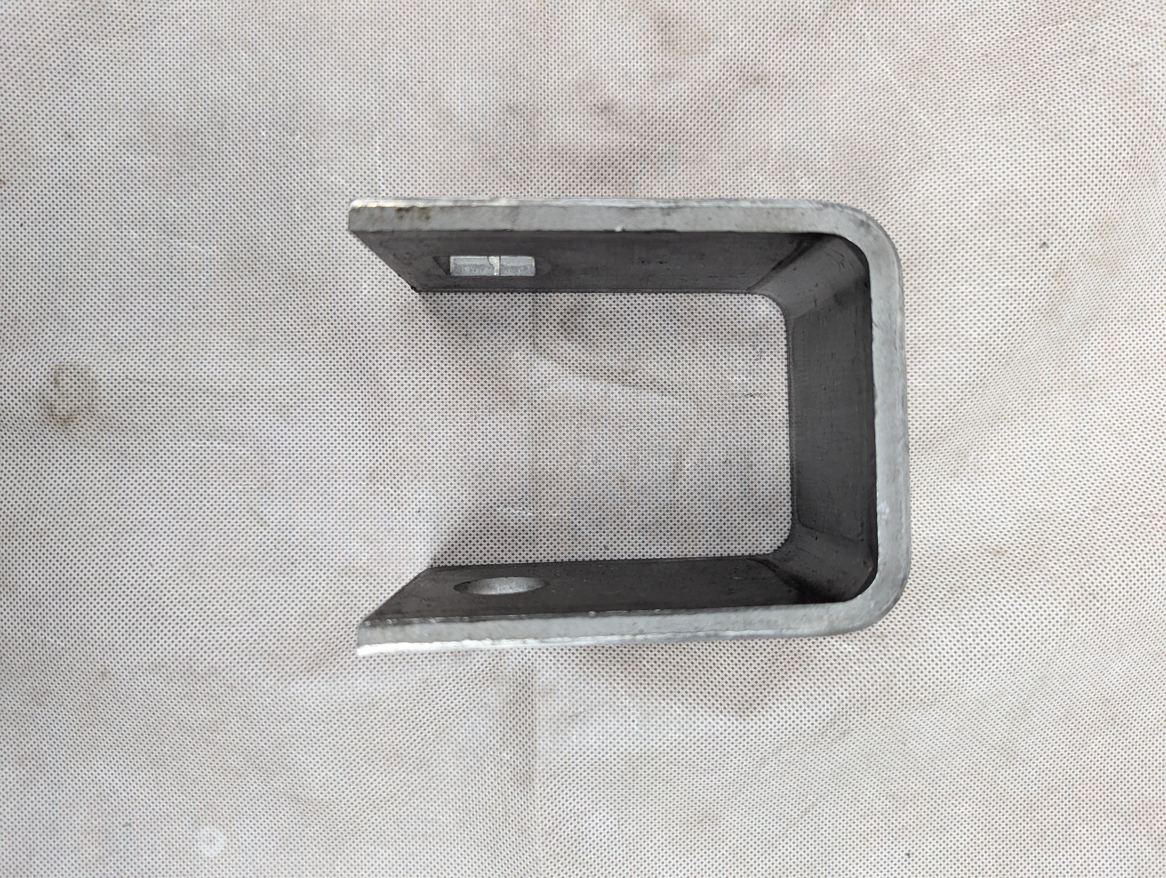 2" Wide Slipper Spring Center Hanger HG-291-C