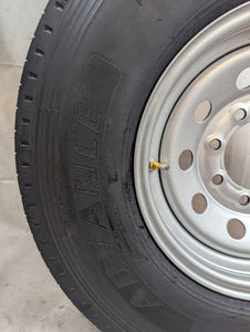 Advance 235/80R16 14 Ply, Load G, 8 Lug 16