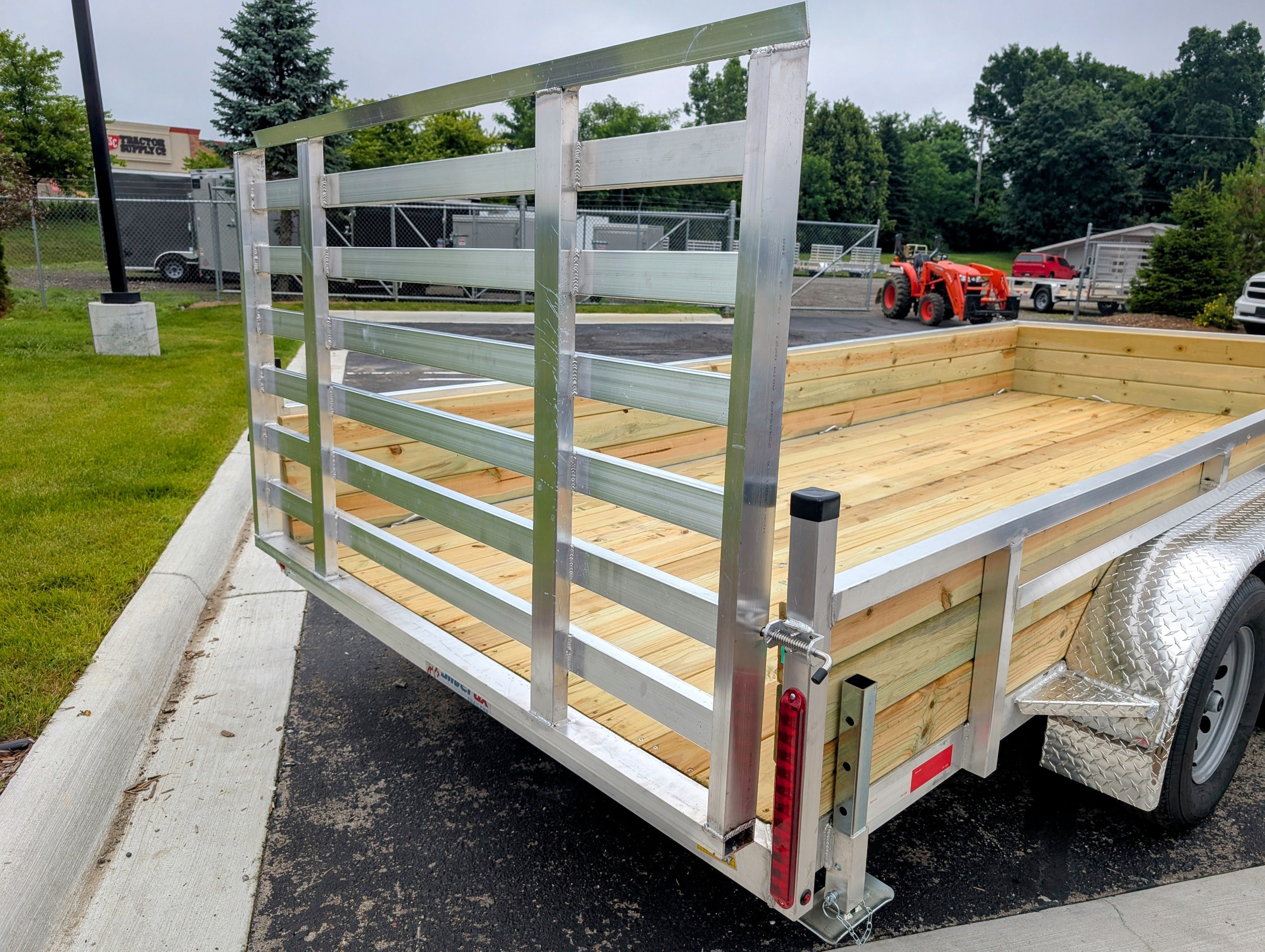 Silver Ox 7x16 Woodside Tandem Axle Aluminum Utility Trailer with Heavy Duty Package