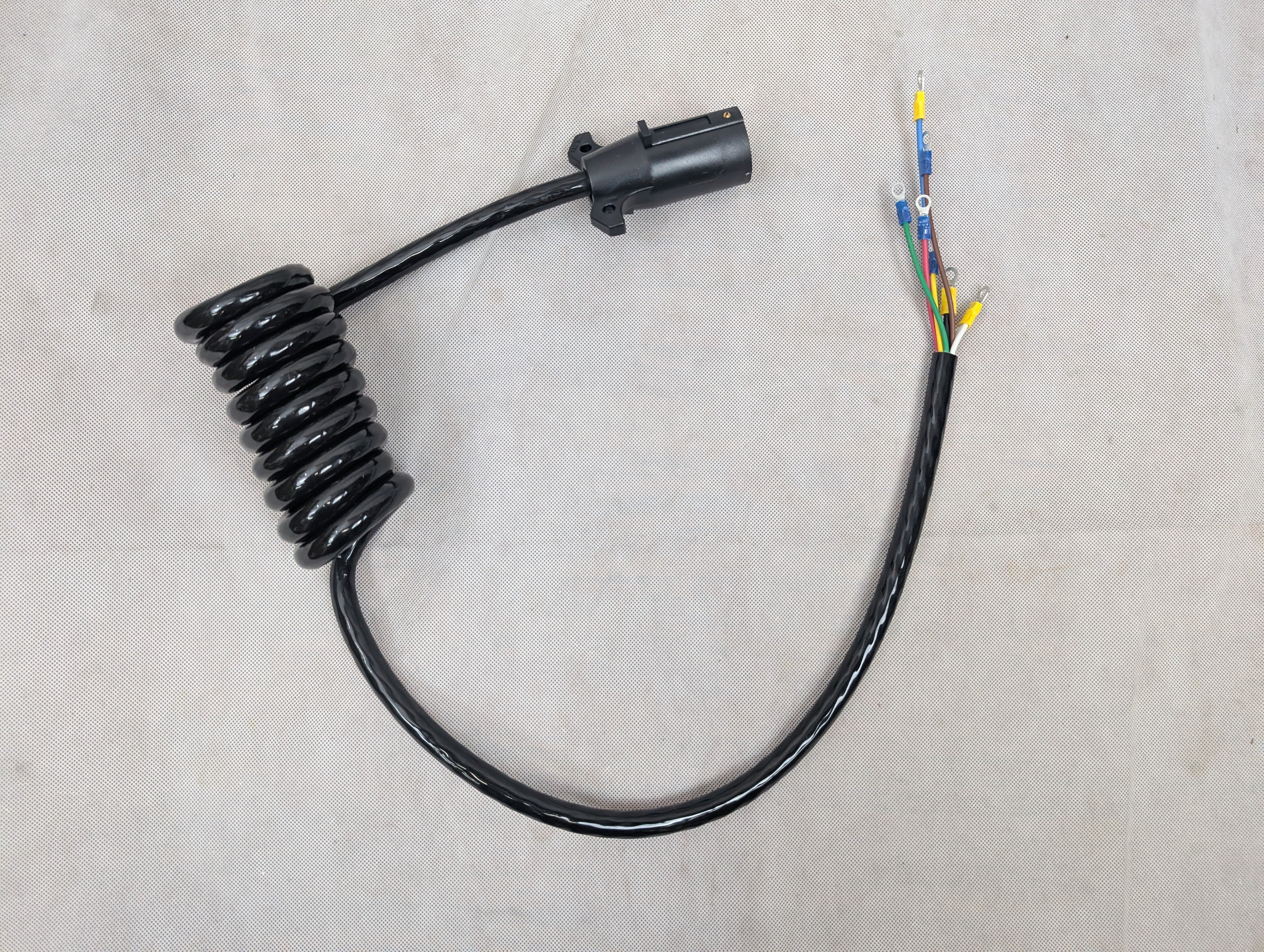 HitchCoil 7-Way, RV-Style Connector w/ 6' Long Coiled Cable - Trailer End 102-5