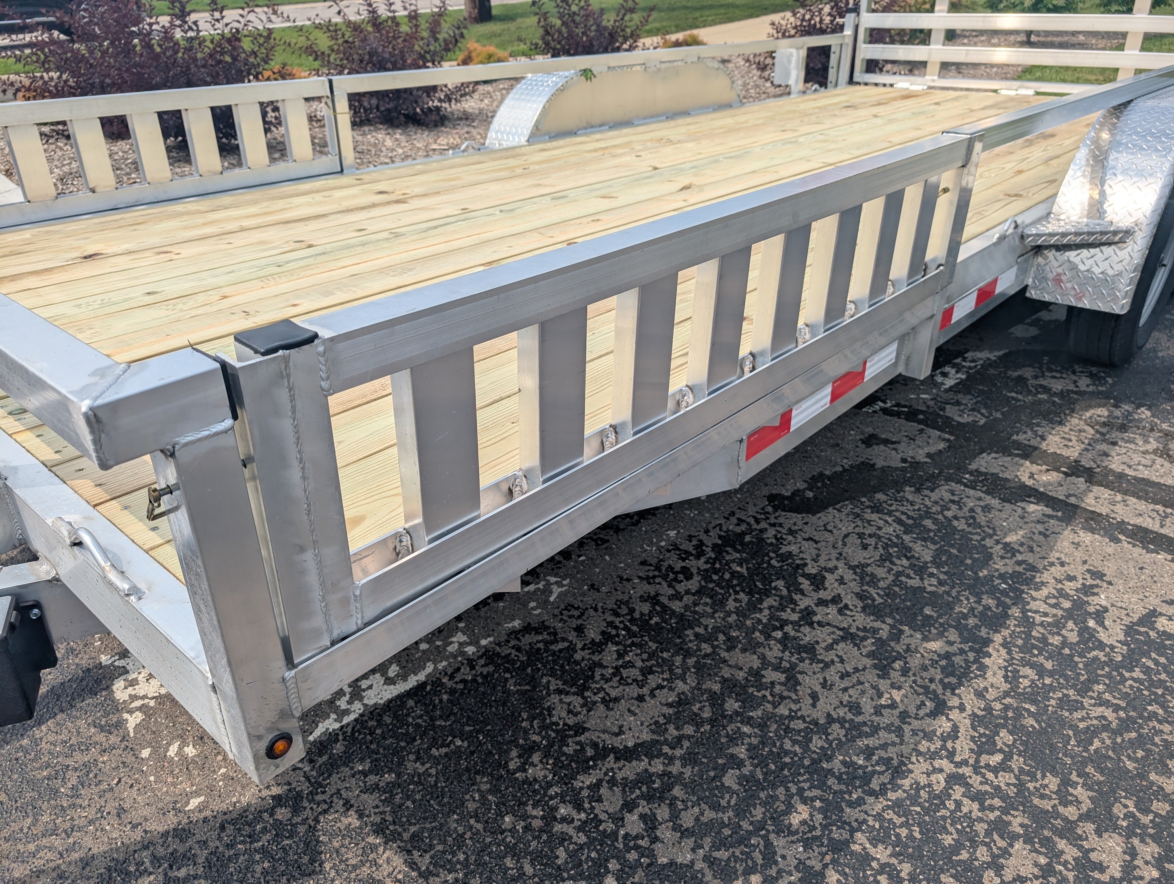Silver Ox  7x18 Tandem Axle Heavy Duty Aluminum Utility Trailer with ATV Side Ramps