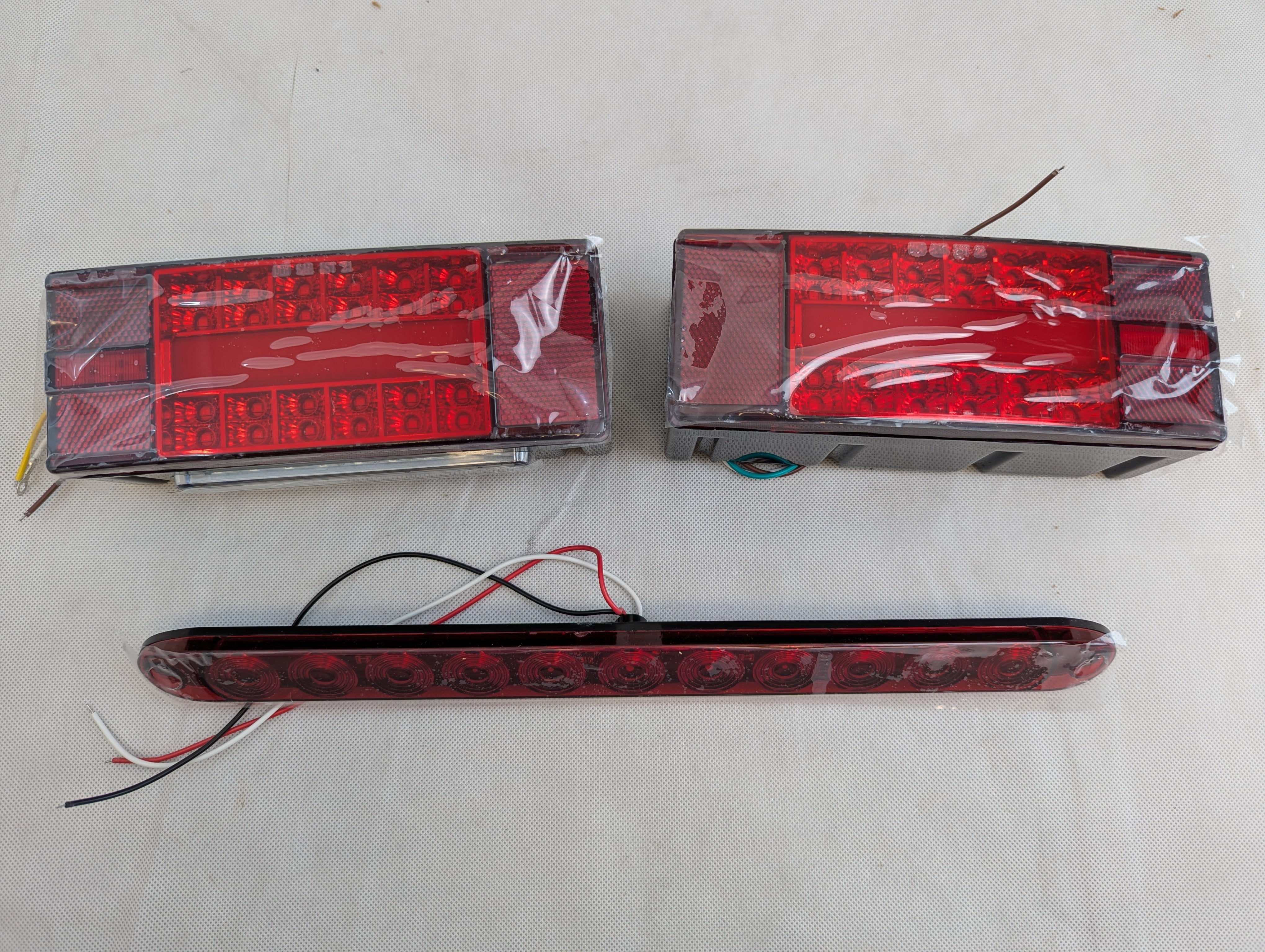 Boat Trailer Lights Kit, Submersible Trailer Light LED Kit with 25FT Wiring Harness Marker Lights Light Bar for 12V Boat Truck RV Over 80 Inch