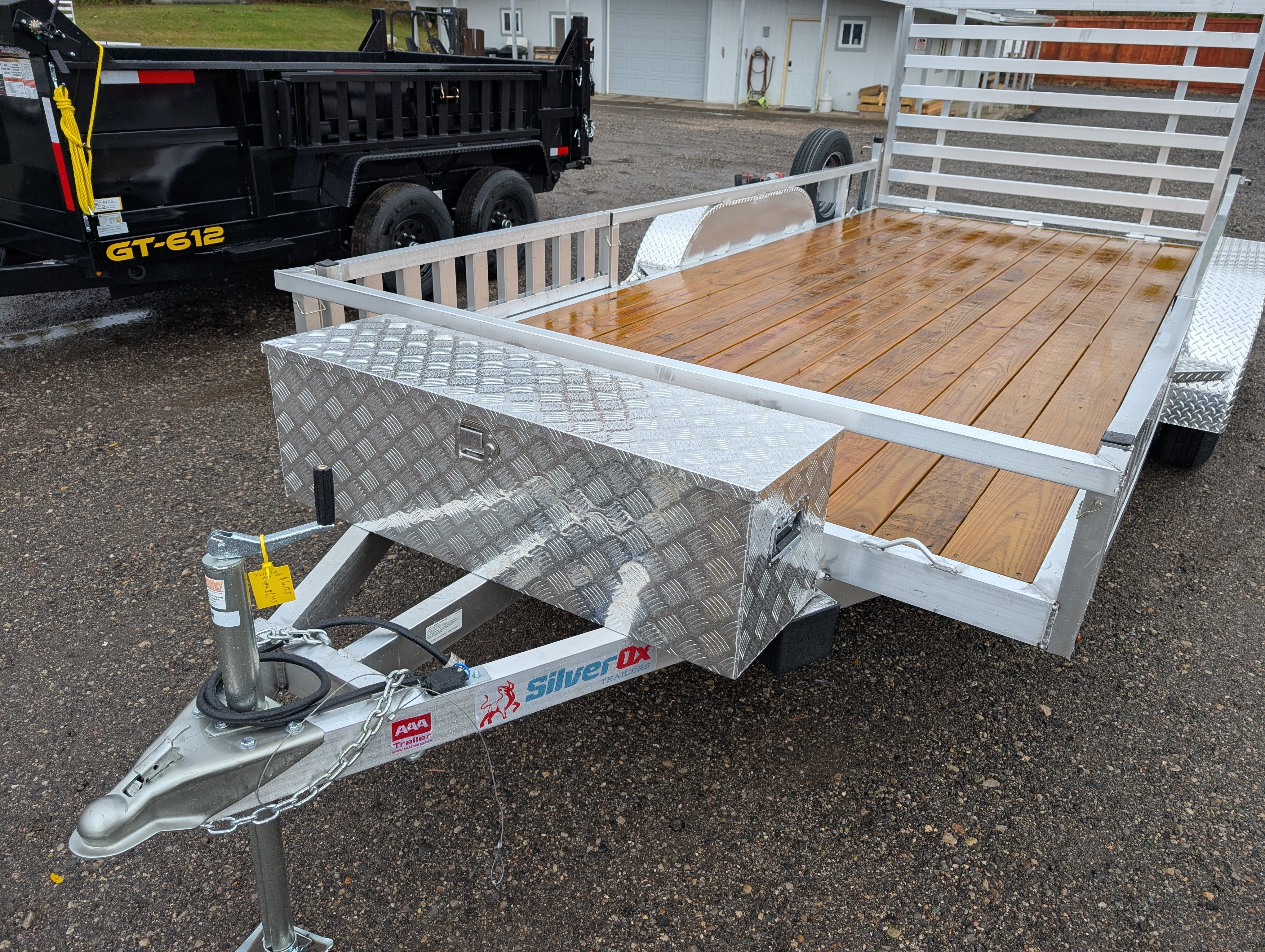 49 Inch Aluminum Diamond Plate Tool Box, Heavy Duty Waterproof Tongue Storage Organizer box