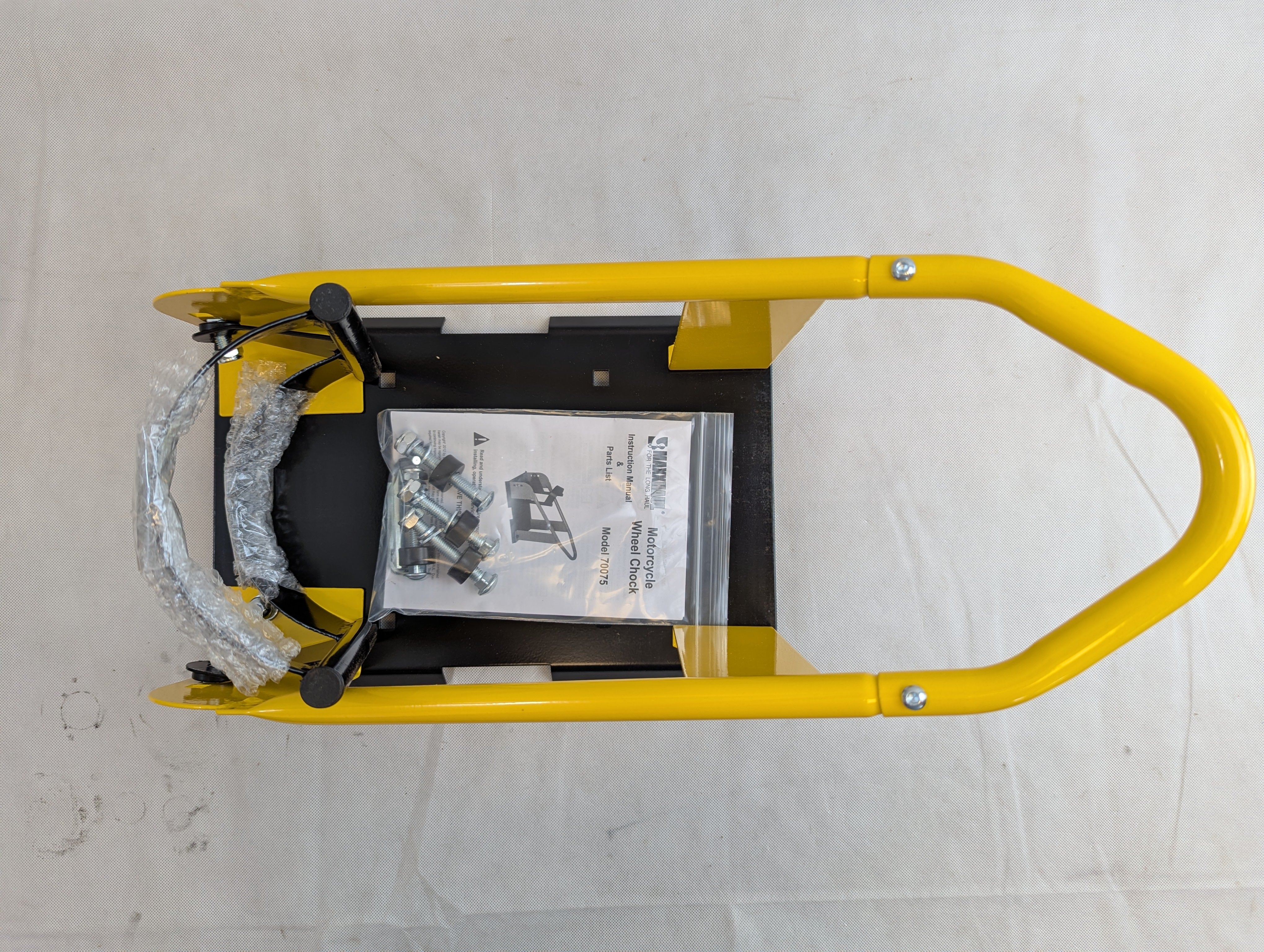 MaxxHaul 70075 Motorcycle Wheel Chock