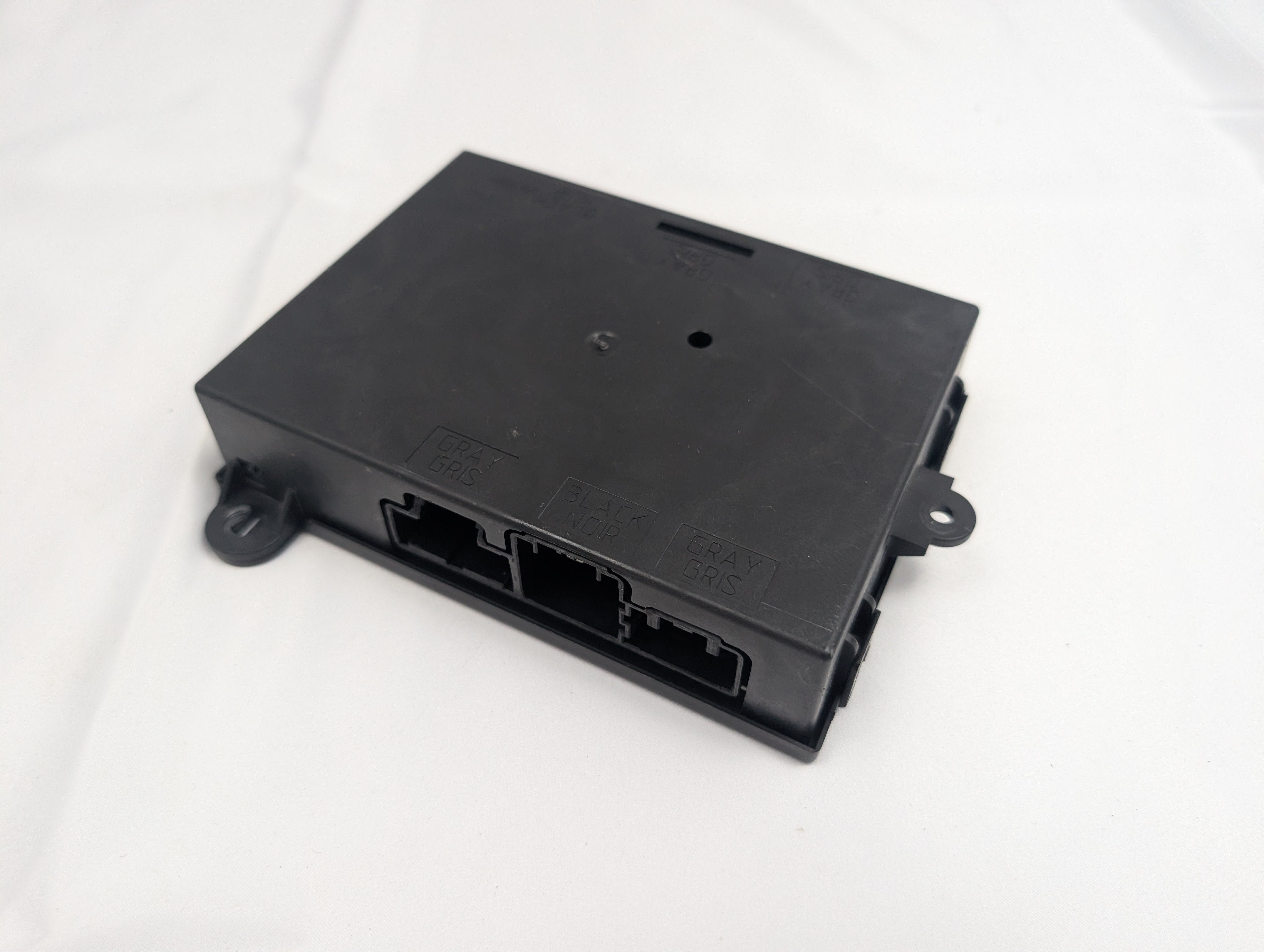 GM OEM Driver Seat Heated & Ventilated Control Module — 2017-2022 GMC Acadia | GM# 13542564 DENSO | Used