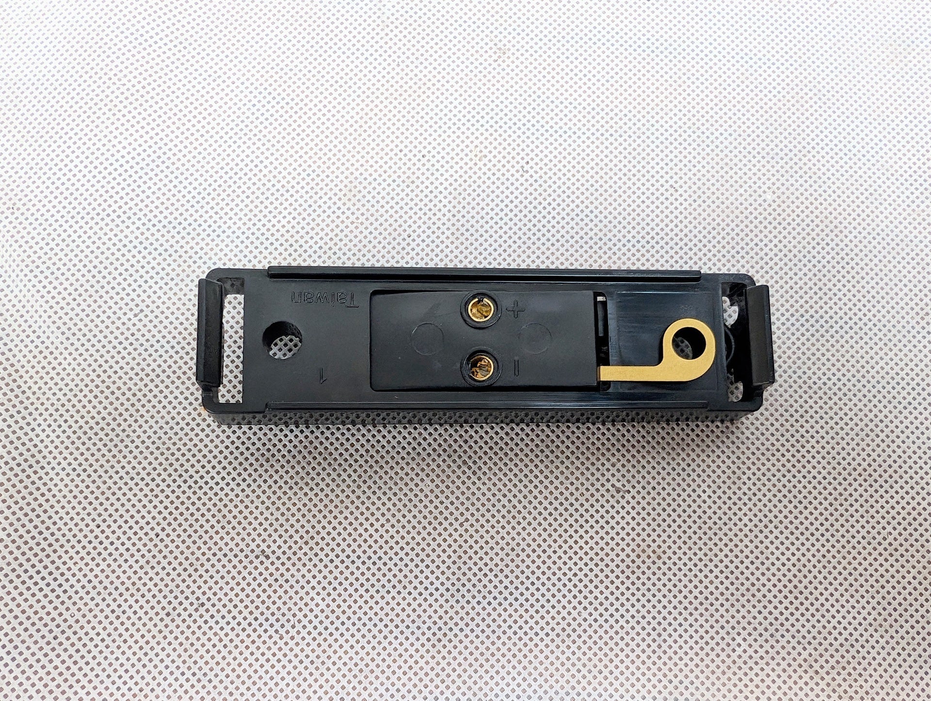 Self-Grounding Black Marker Light Base 1" x 4" for S19 Series & Bargman #38