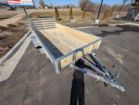 Silver Ox 7x14 aluminum trailer - 18 inch wood side rail and stake pocket detail