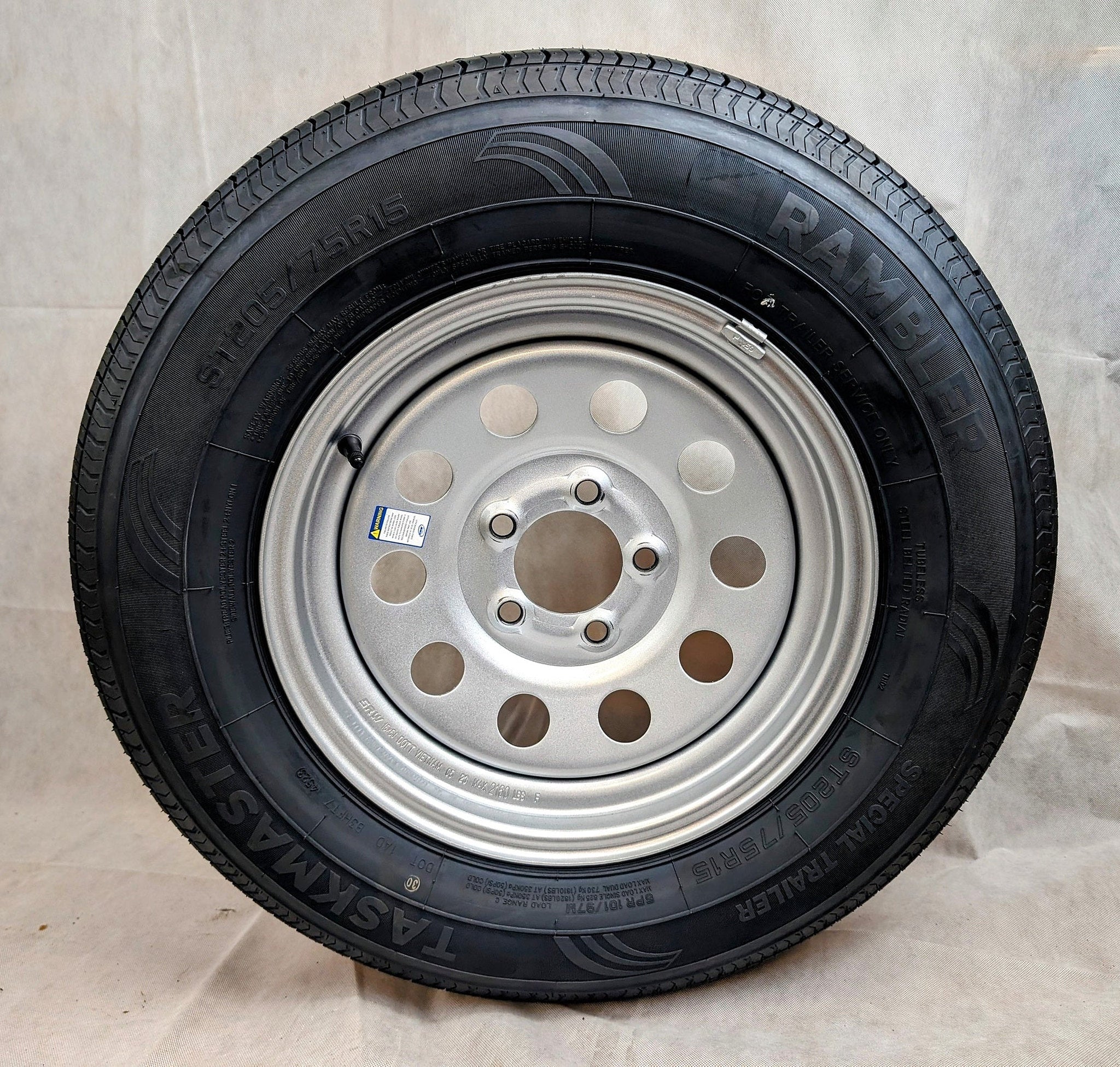 Taskmaster Rambler 205/75R15 Tire on Vesper 5-Lug 15