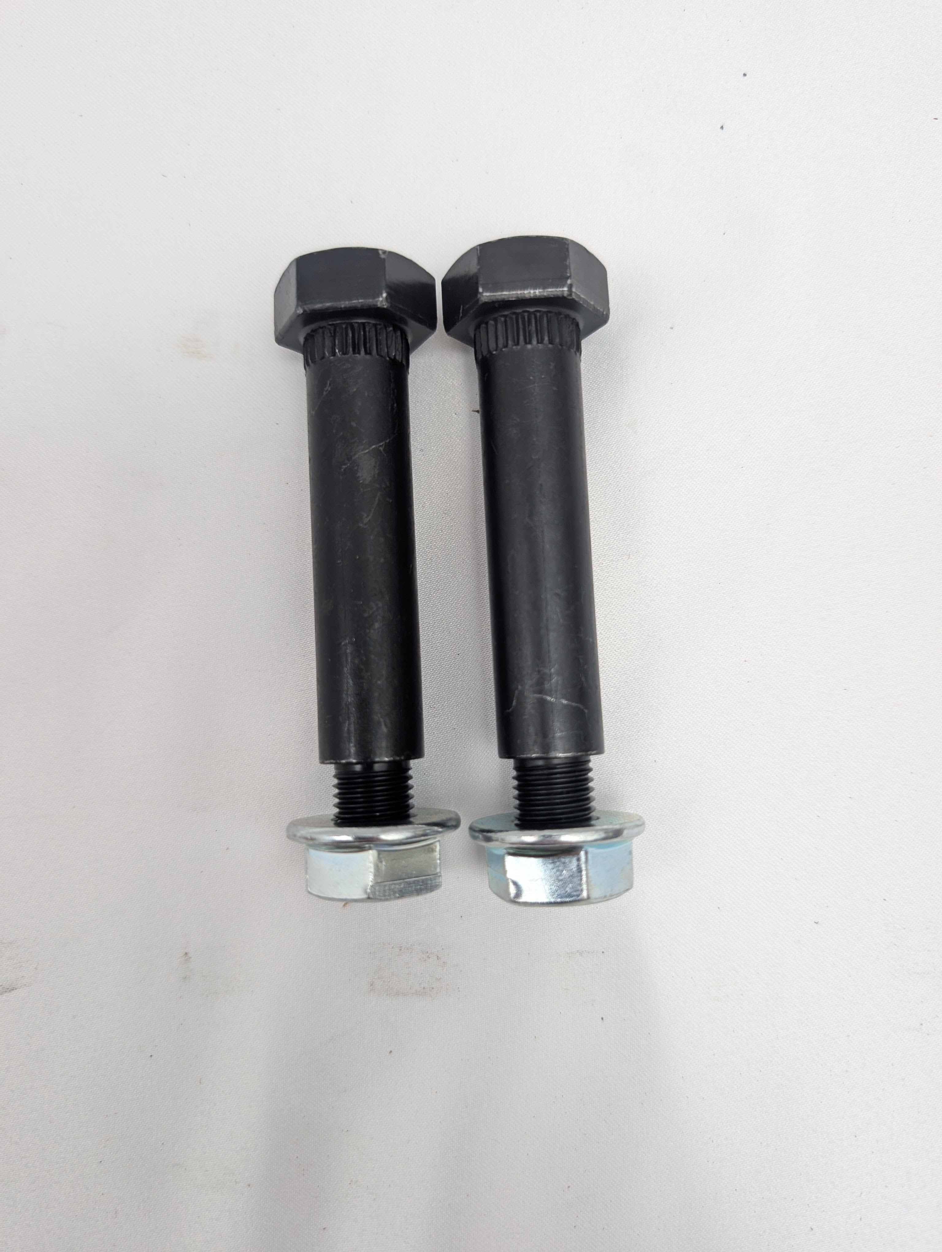TruRyde® FA-7-126 – 9/16” to 7/16” Step-Down Non-Greasable Shackle Bolt | Pair (2)