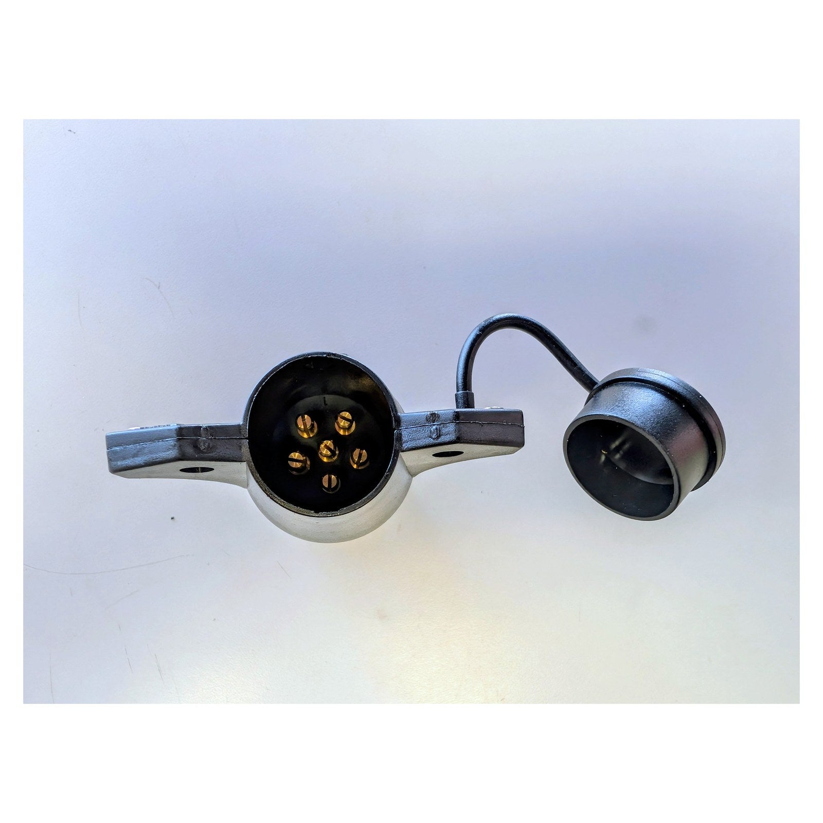Pollak 7-blade to 6-pole trailer connector adapter - 6-pole round plug end with dust cap